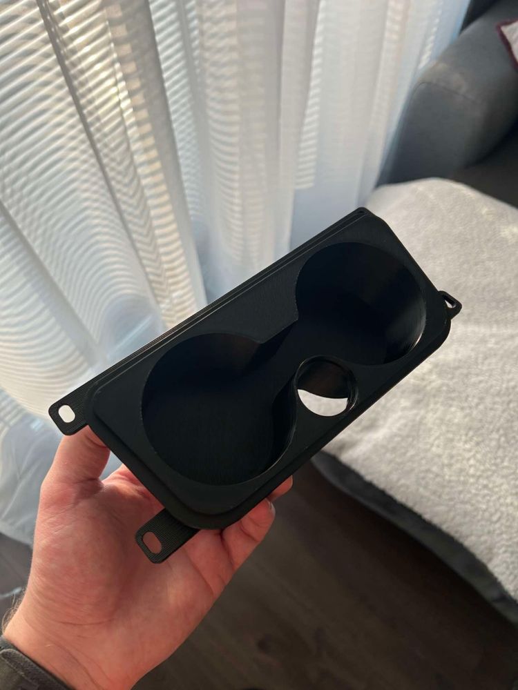 Cupholder/Поставки за чаши за BMW  e90/e91/e92.. Високо Качество!!!