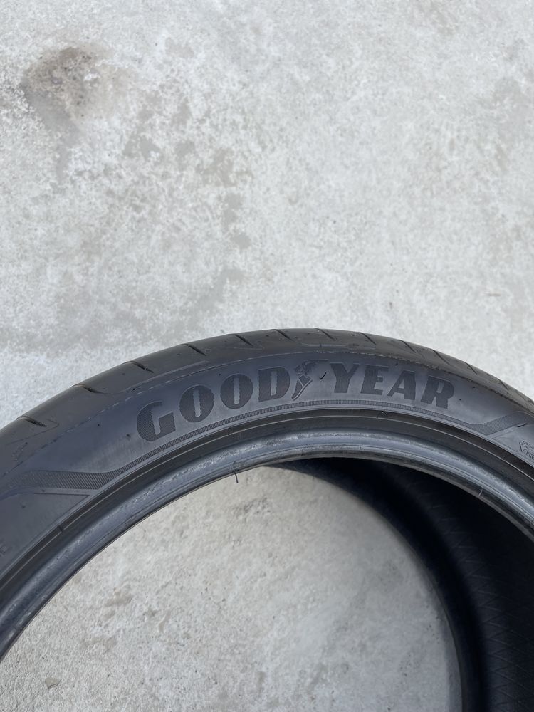 Летние шины GOODYEAR 275/35/19 разноразмерные