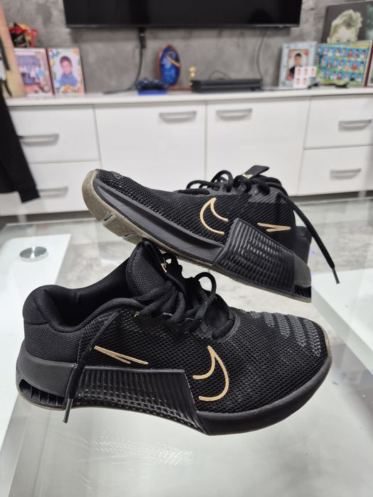 Adidasi nike metcon 9