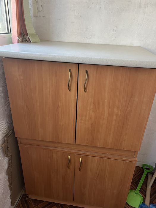 продам шкаф-тумбо 2 шт