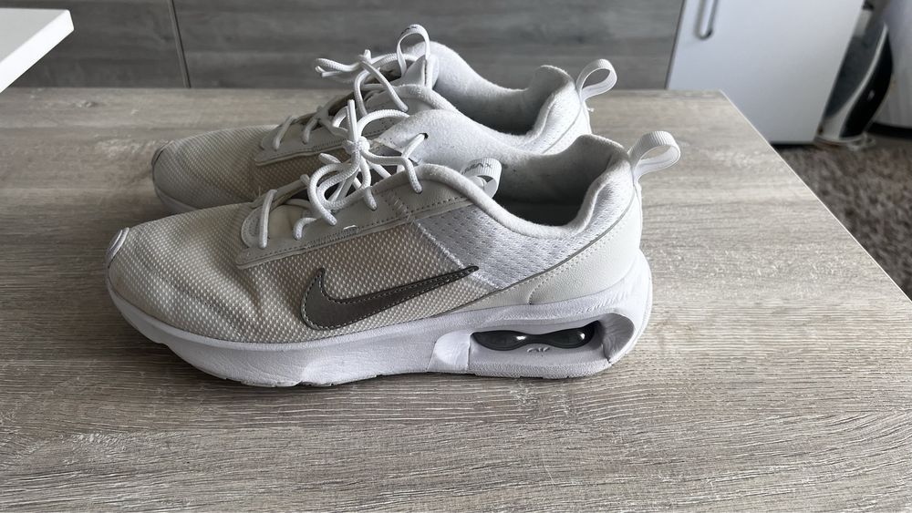 Nike airMax Nr 41 Cm 26,5 femei