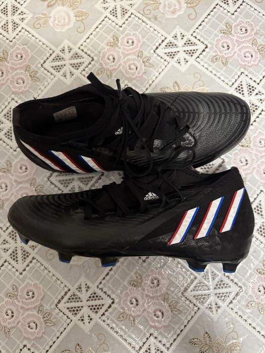 Бутонки adidas predator