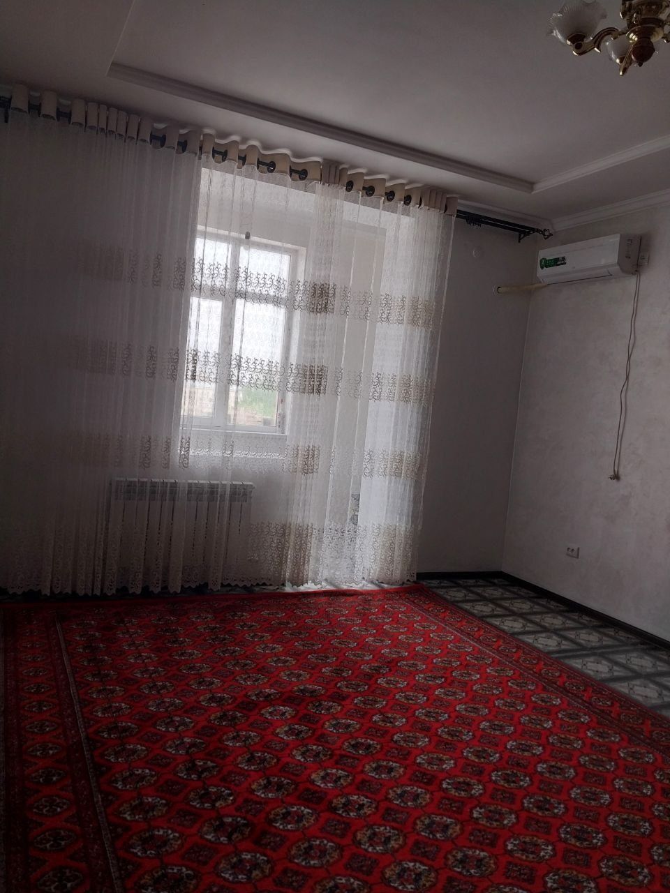 Квартира сатылады Орайлык базар касында