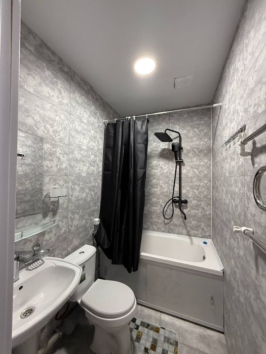 Olmazor Beruniy metro