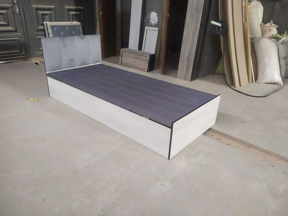 arzon kalavat 001 krovat sunduk arzon sifatli 550ming so'm