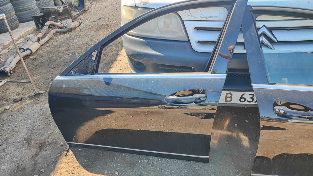 Предна задна врата лява дясна Мерцедес W204 C class Mercedes врати