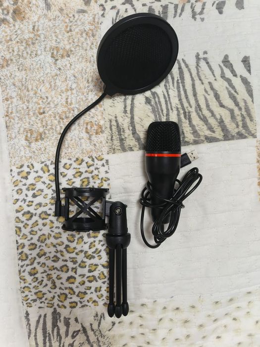 Продам микрофон.