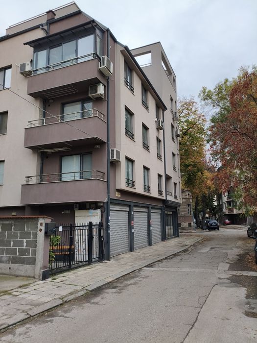 Давам под наем без посредник двустаен Пловдив център, кв. Мараша