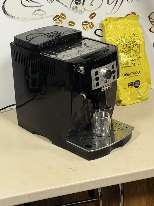 Кафемашина кафе автомат delonghı magnifica S с гаранция