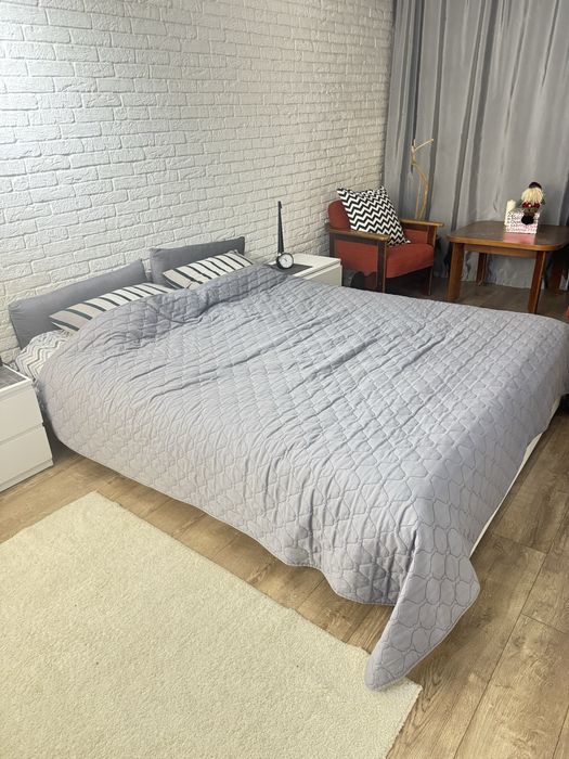 Кровать двуспальная