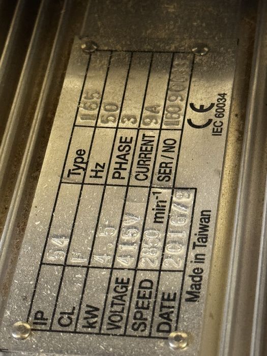 Circular radial AXMINSTER industrial