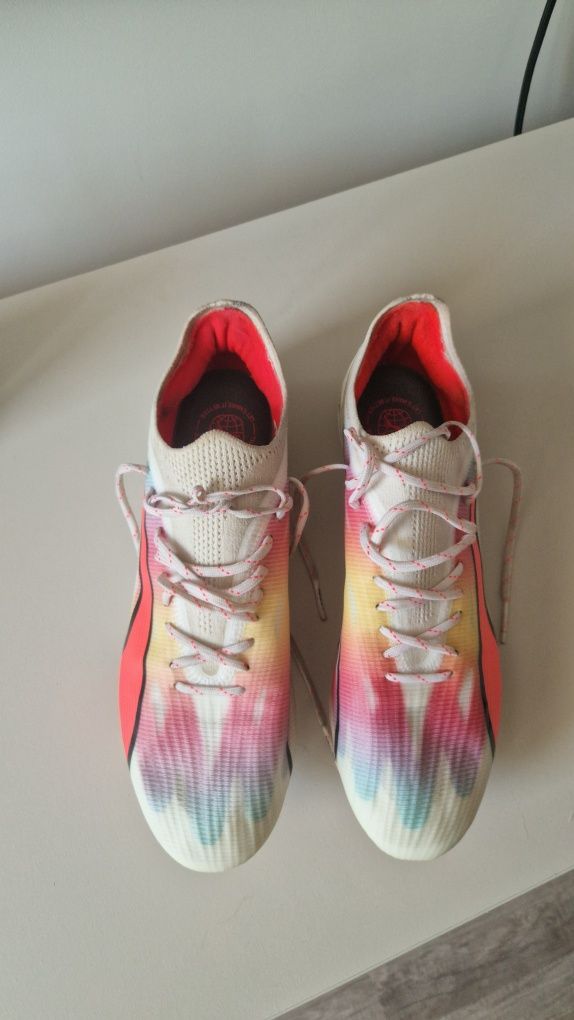 Професионални футболни обувки PUMA ULTRA ULTIMATE