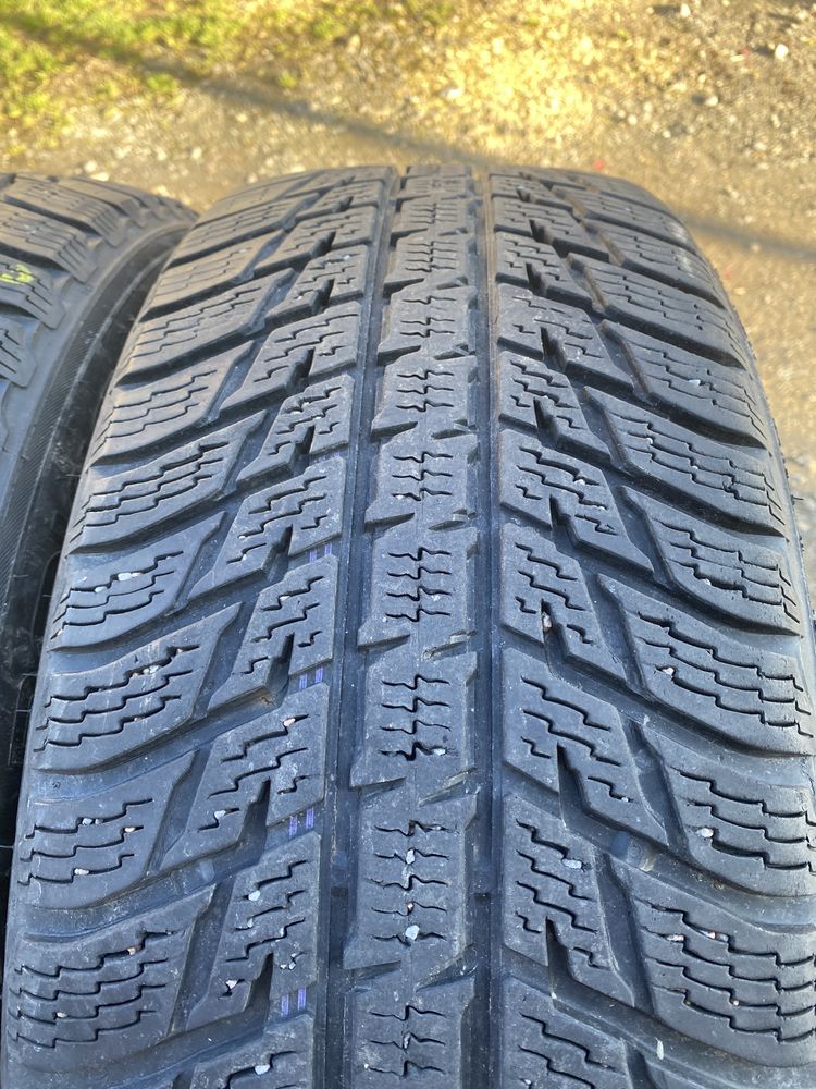 Set 2 anvelope 225 60 r17 Nokian de iarna