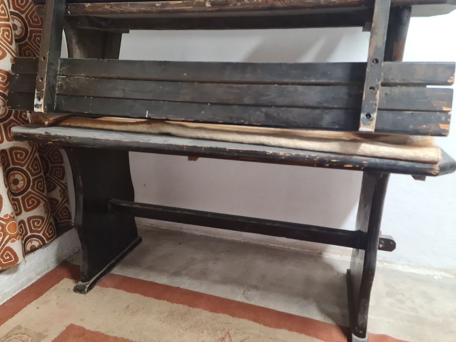 Masa cu doua banci stare buna