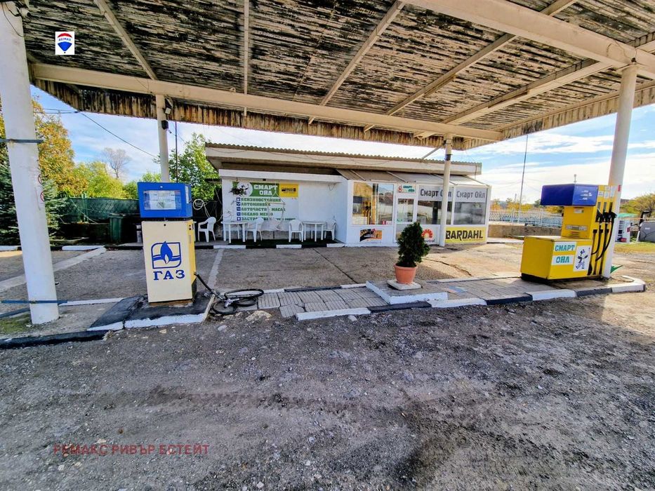 Продава се Промишлена сграда в с. Бъзън, Област Русе - 1592 кв.м за 53 €/кв.м - Снимка #3