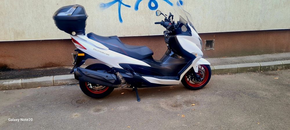 Suzuki Burgman 400cm(nu honda, sym, aprilia)