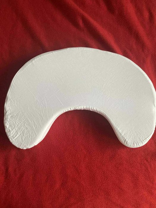 Възглавницата за кърмене Матеа