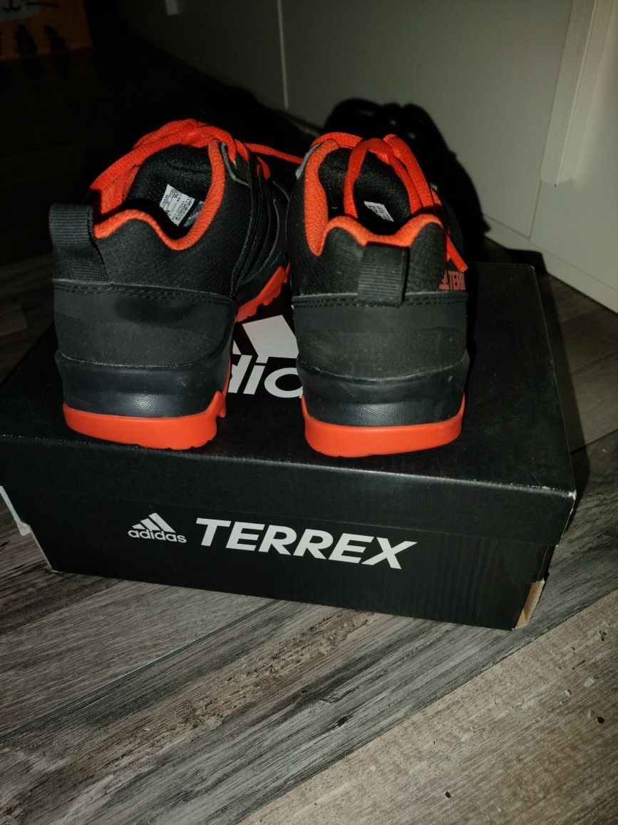 Adidași Terrex copii mărimea 28