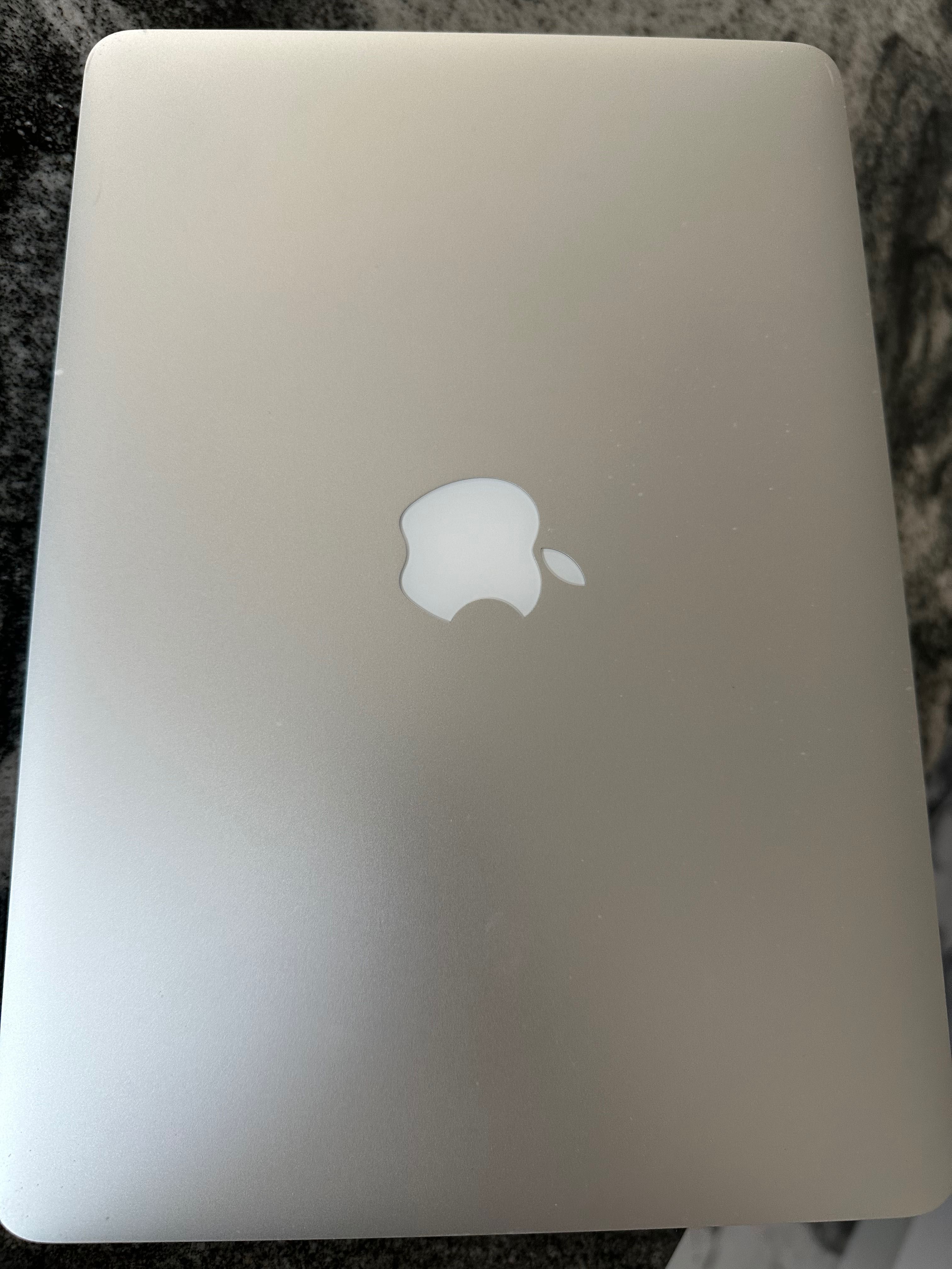 Продам MacBook Pro Retina early 2015 13’