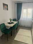 Vând apartament decomandat