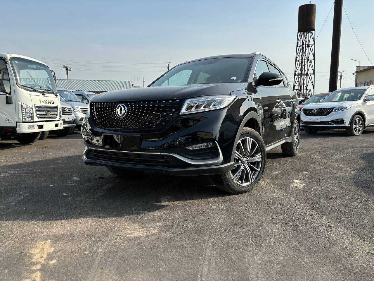 DongFeng Glory 580 Pro чёрного цвета