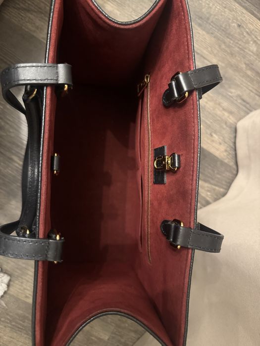 Оригинална дамска чанта Louis Vuitton