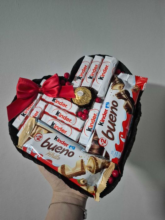 Cadouri la comanda. Buchete si compozitii dulci