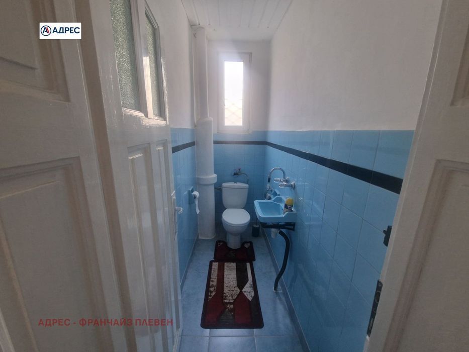 Продава се Многостаен апартамент в Плевен, Идеален център - 210 кв.м за 1191 €/кв.м - Снимка #11