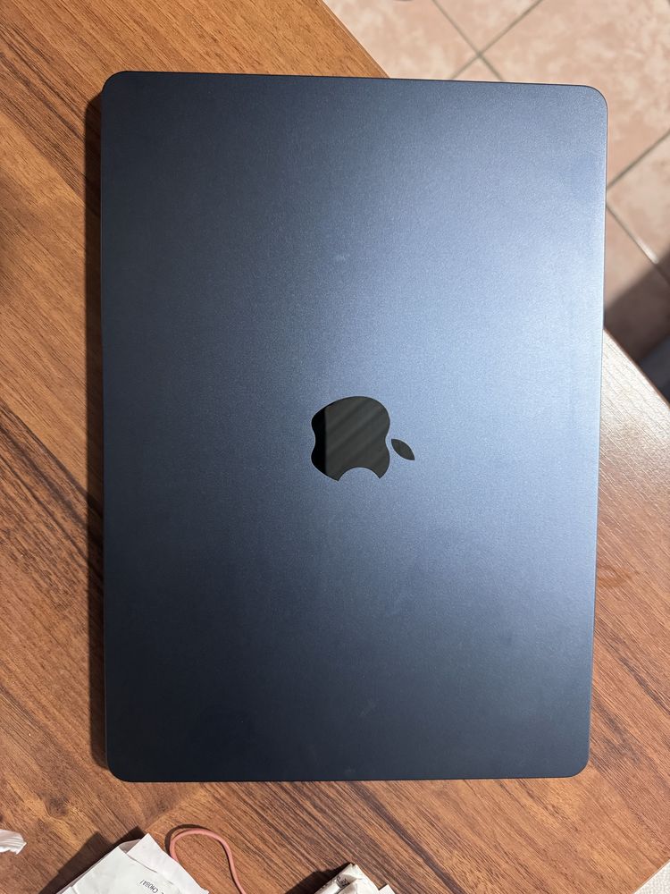 MacBook Air 13.6 M2 256gb