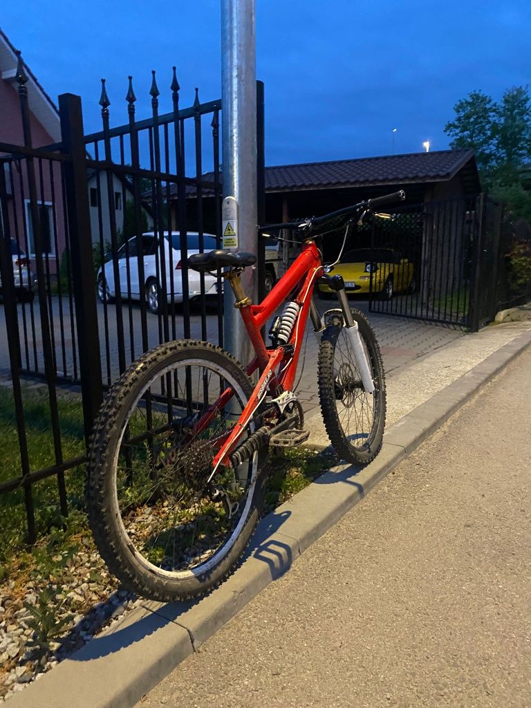 Vând sau schimb Bicicleta Canyon FRX 9.0