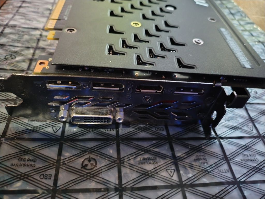 MSI Gaming GTX 1060 6GB - видеокарта