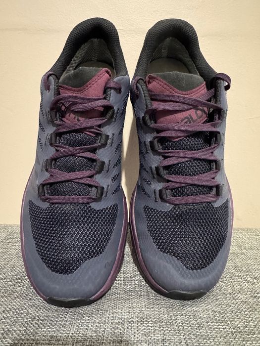 Salomon  WOMEN'S OUTLINE Gore Tex.