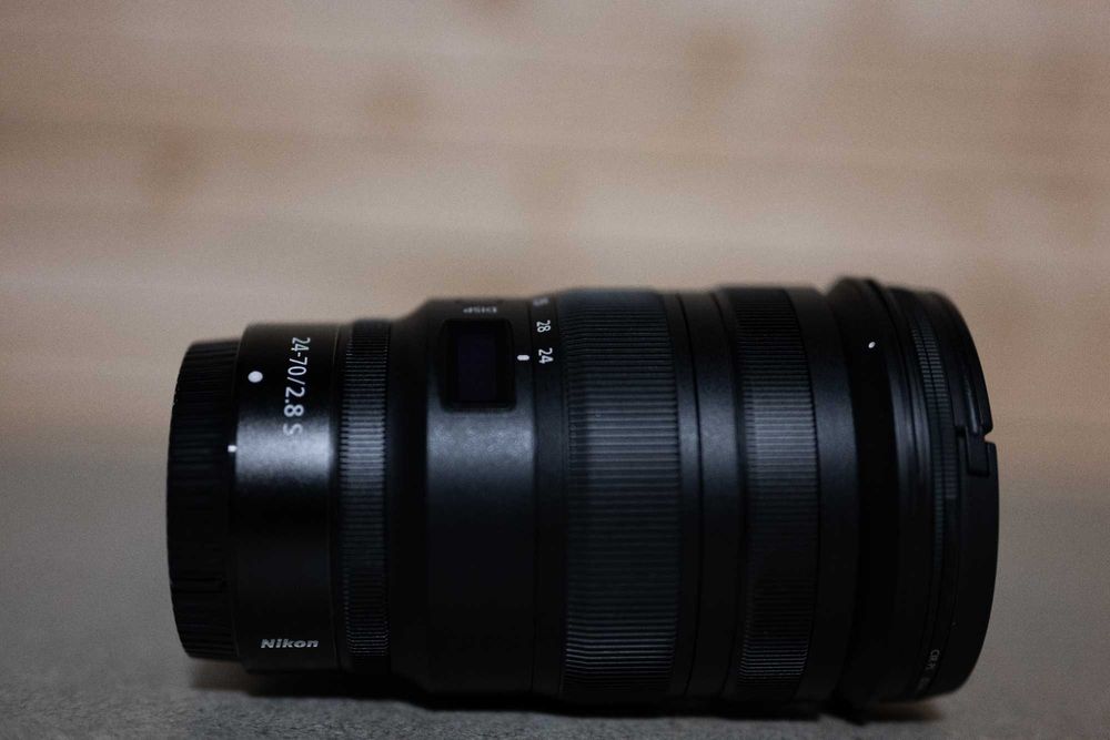 Se emite factură, deductibil pe firmă: Obiectiv Nikon Z 24-70mm F2.8 S