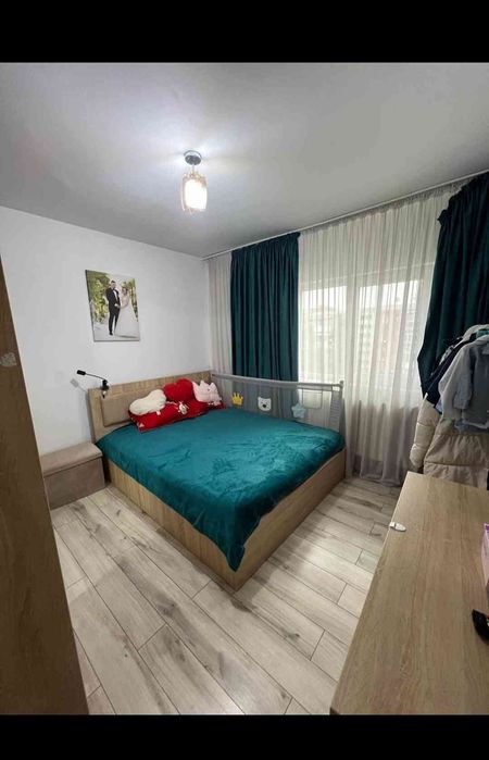 Vând apartament 2 camere decomandat in Brazda