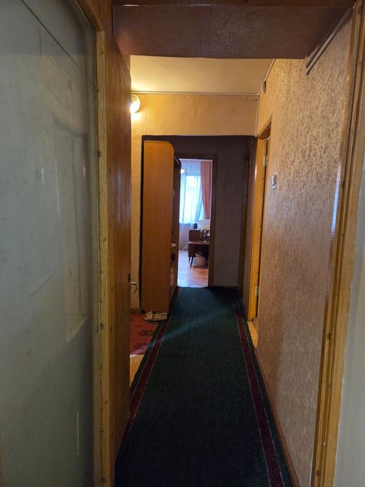 3-комн., 1 этаж, 4 мкр.