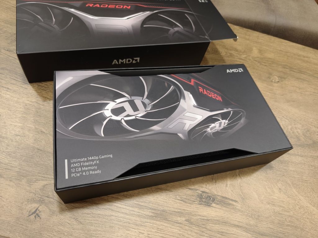 Видео карта RX6700xt 12 gb