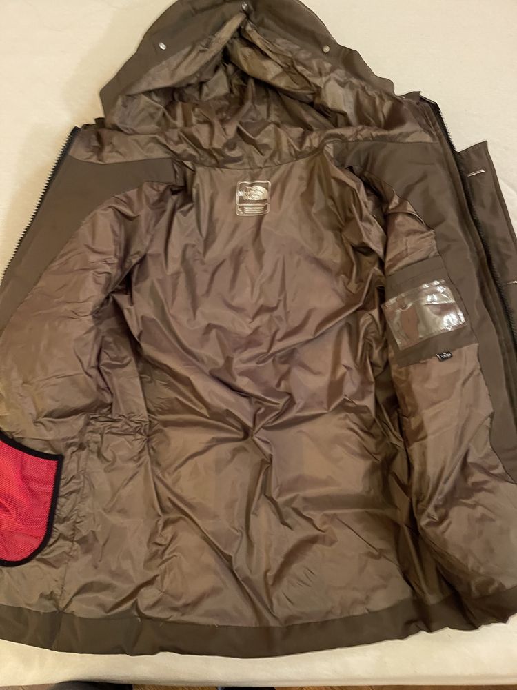 Vand geaca impermeabila The North Face