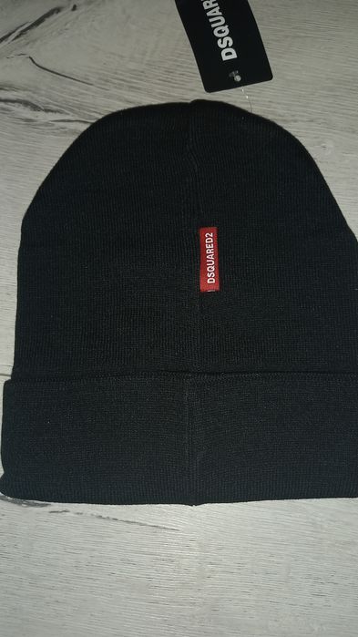 Мъжки зимни шапки DSQUARED2