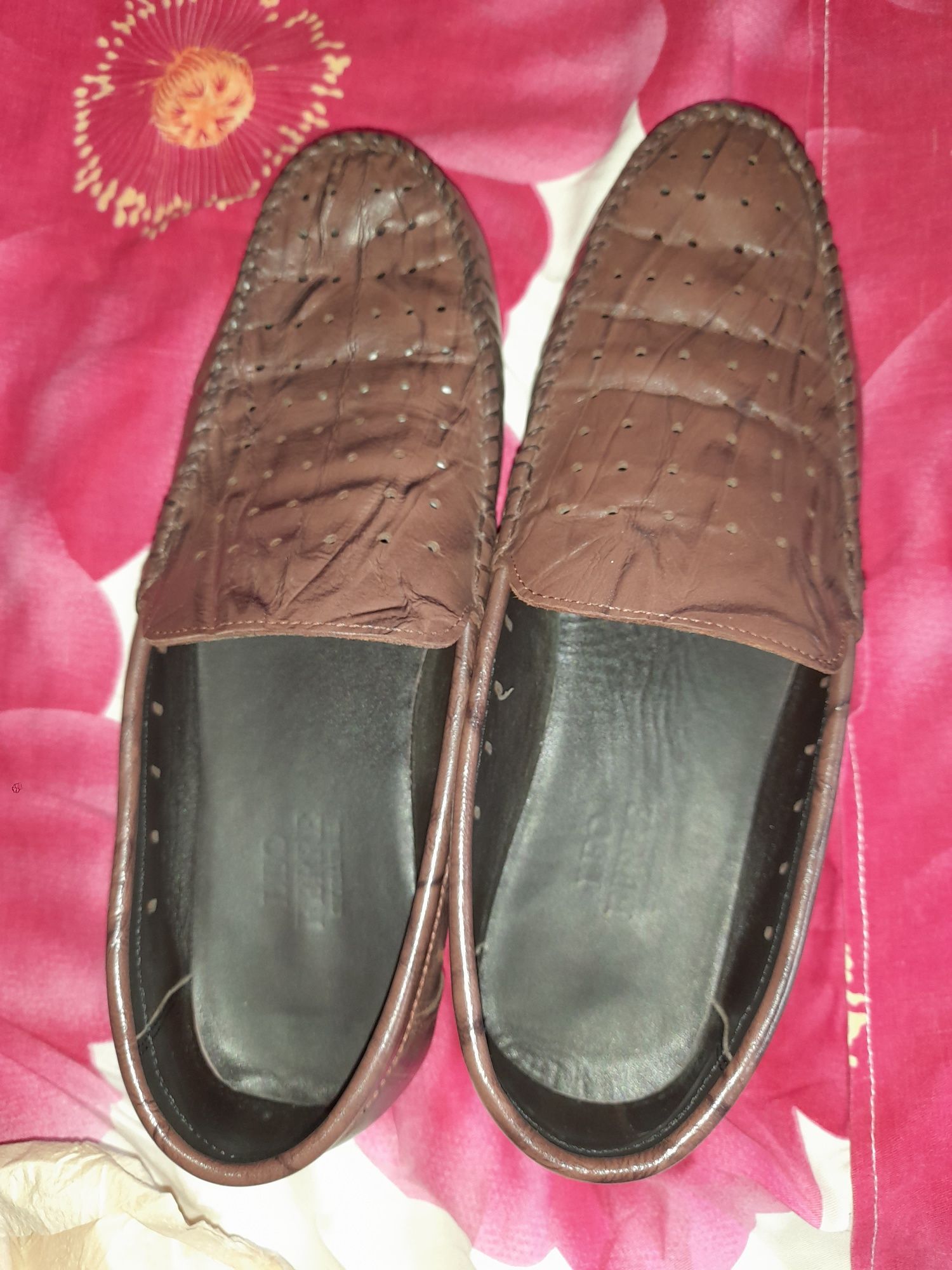 Стильная модная обувь из кожи, коричневого цвета.Данная модель создана
