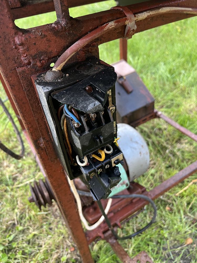 Circular lemne glisant, motor Electroprecizia