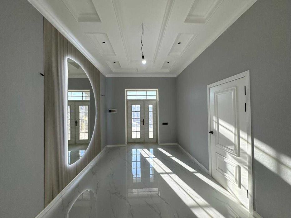 мкр Асар мектеп жанында 6-бөлме, жер үй, 190м2, кирпич, потолок 4,5 м