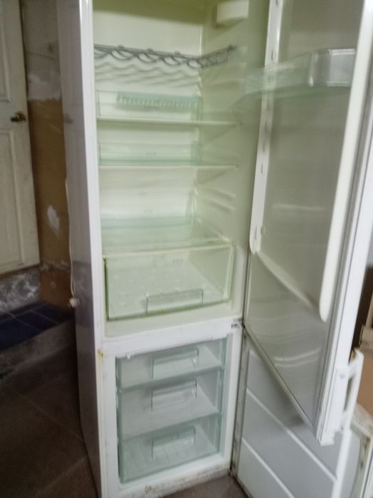 Холодильник Elektrolux