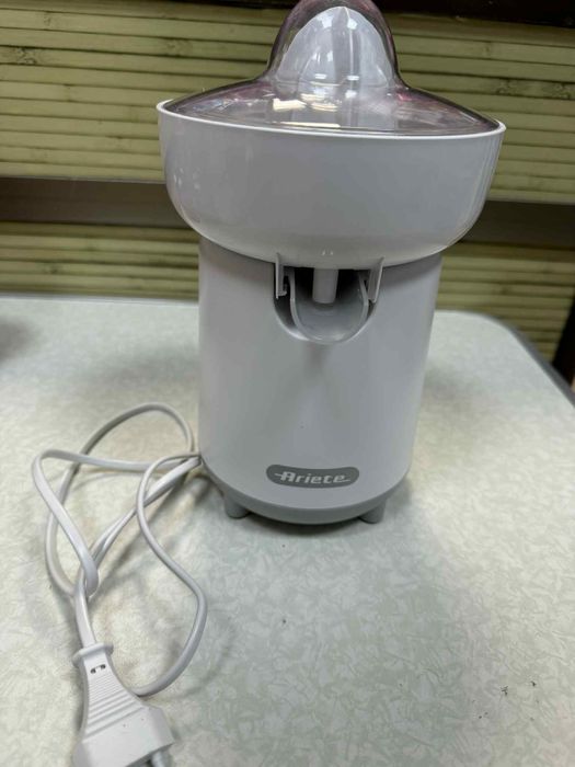 Сокоизстисквачка за цитрусови плодове Ariete