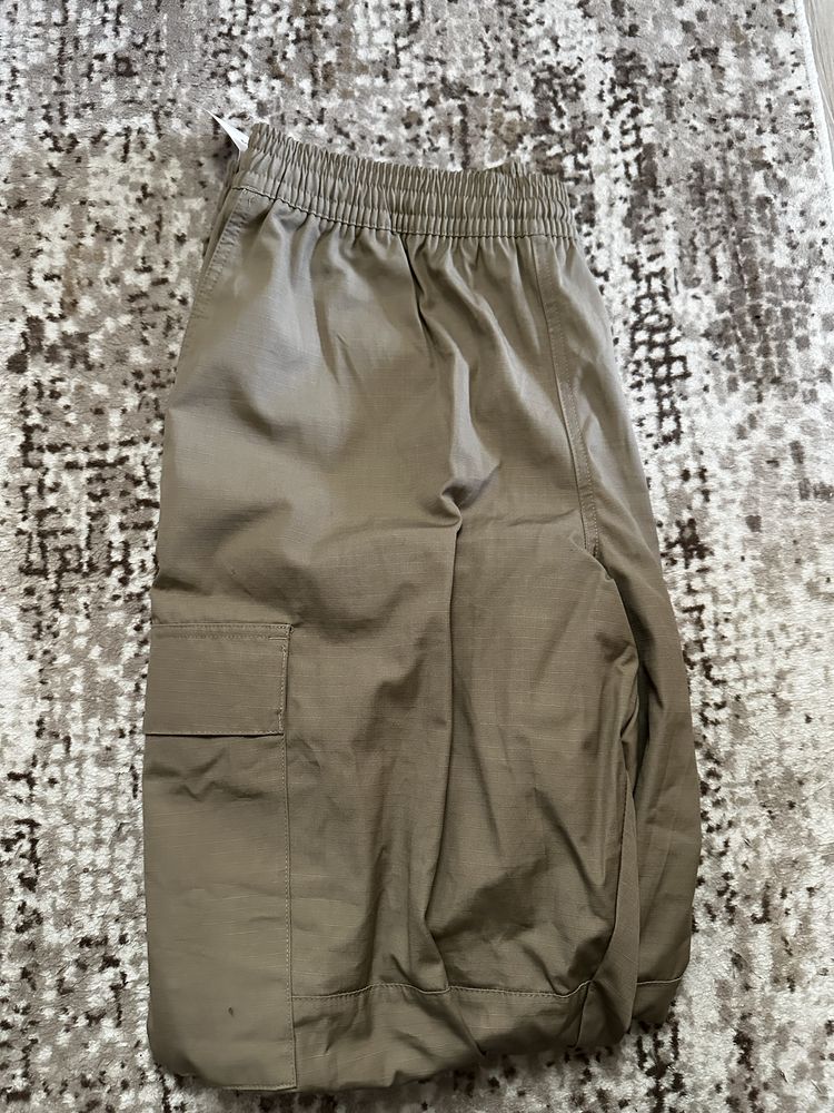 Оригинални карго панталони на nike