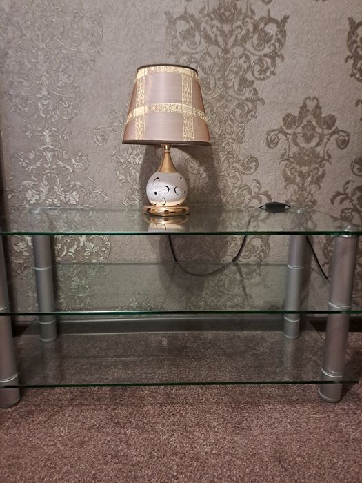 Стол журнальный стеклянный