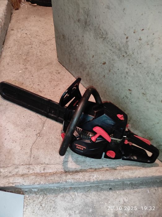 Бензинова резачка за дърва