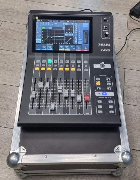 Amanet F28: Mixer Digital YAMAHA DM3S +case THON