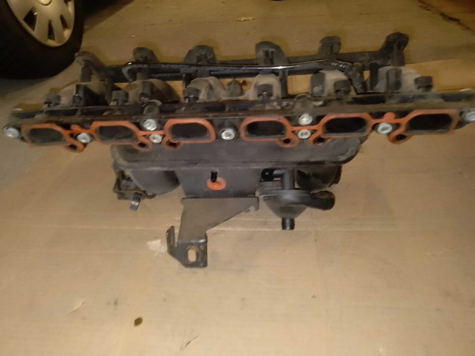 Бмв Е46 Е39 всмукателен колектор