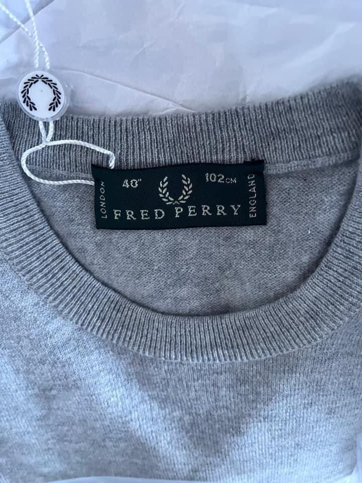 Pulover FRED PERRY din lana merino gama premiun