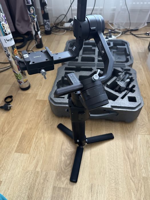 Stabilizator dji ronin-s